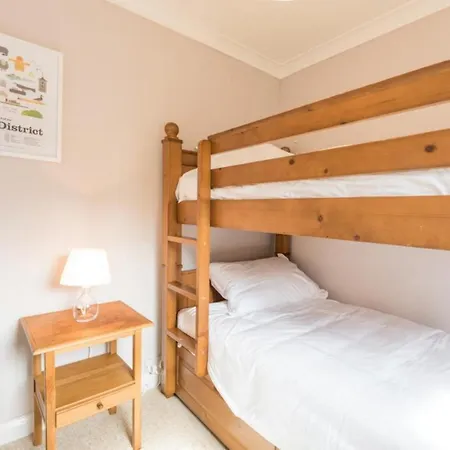 Сasa de vacaciones 3 Bed In Sz200
