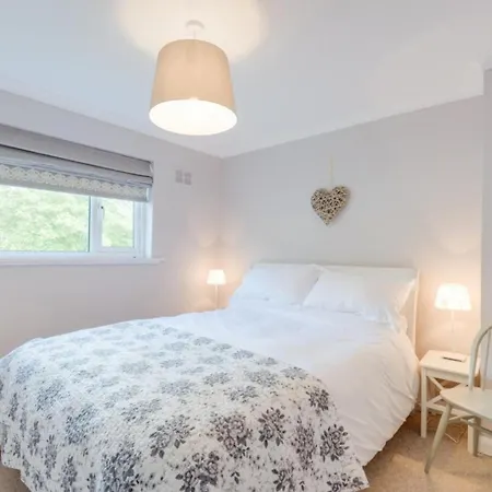 3 Bed In Sz200 * Braithwaite